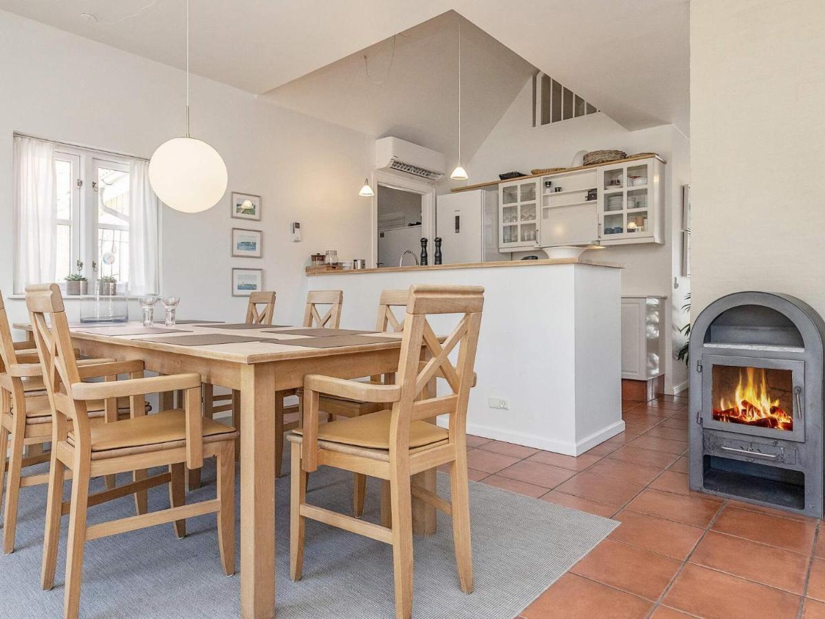 6 Person Holiday Home In Bl Vand Blåvand Eksteriør bilde